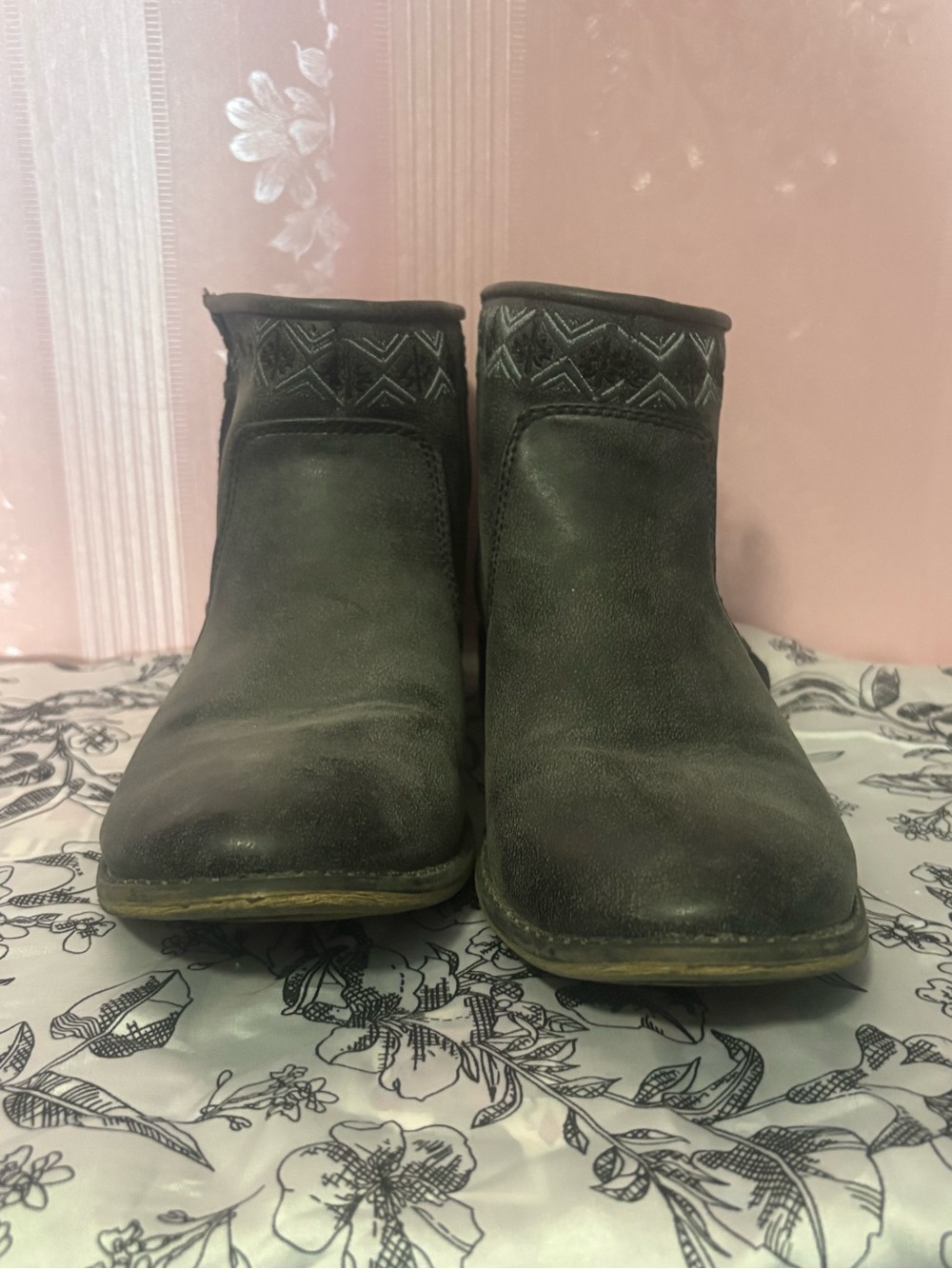 Roxy ankle boot
